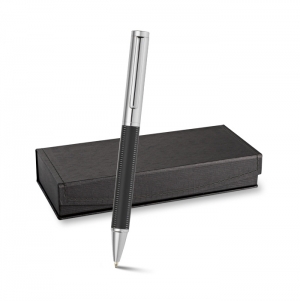 MONTREAL. Esferogrfica em metal com mecanismo twist e clipe