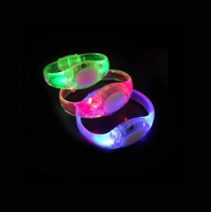 PULSEIRA PVC LUMINOSA COM ACTIVA��O DE SOM