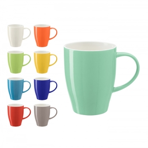 Caneca em porcelana Paula