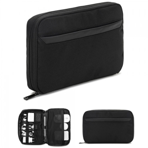 YANGON. Bolsa organizadora espa�osa para acess�rios tecnol�gicos em sarja com revestimento repelente � �gua e poli�ster reciclado 600D