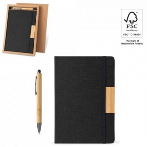 HOMERO. Conjunto composto por um bloco de notas A5 de capa r�gida e uma esferogr�fica em bambu