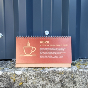 CALENDRIO DE MESA GRANDE ECO 13 FOLHAS PERSONALIZVEL