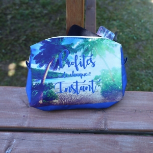 POCHET PEQUENA IMPERME�VEL PERSONALIZ�VEL